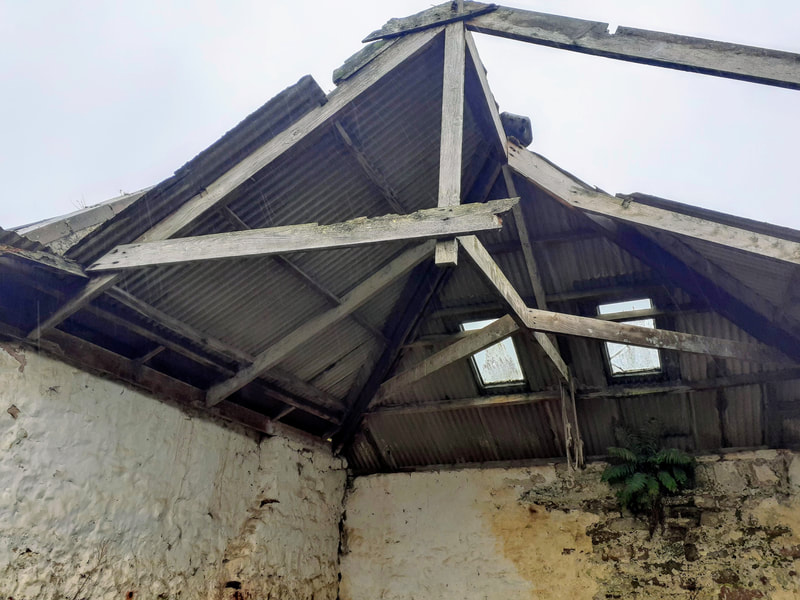 Asbestos roof sheets removal and disposal in East Lothian, Scotland, click here for more information on our farm building asbestos removal sercies in Scotland