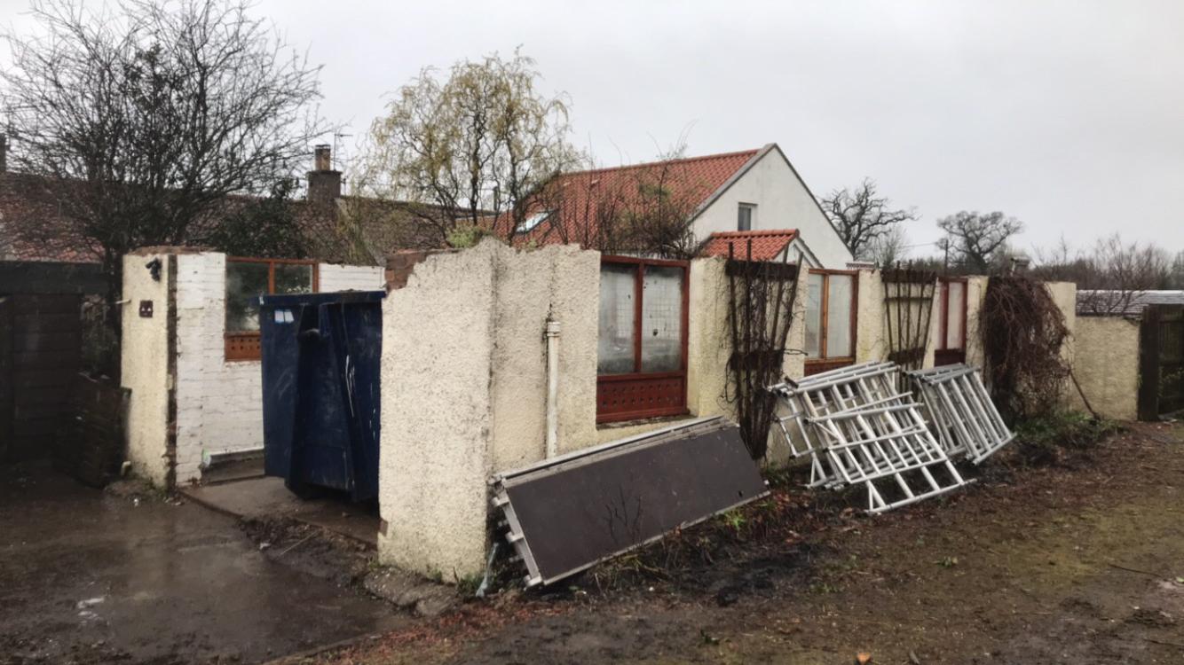 Corrugated cement asbestos roof sheets removal and disposal in Edinburgh by Brown Demolitions Ltd, click here for a corrugated cement asbestos roof sheet removal quote in Scotland