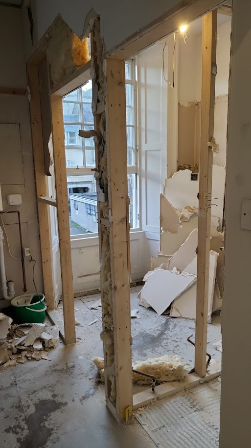 Office strip out contractor in Edinburgh, click here for a strip out quote in Scotland from Brown Demolitions